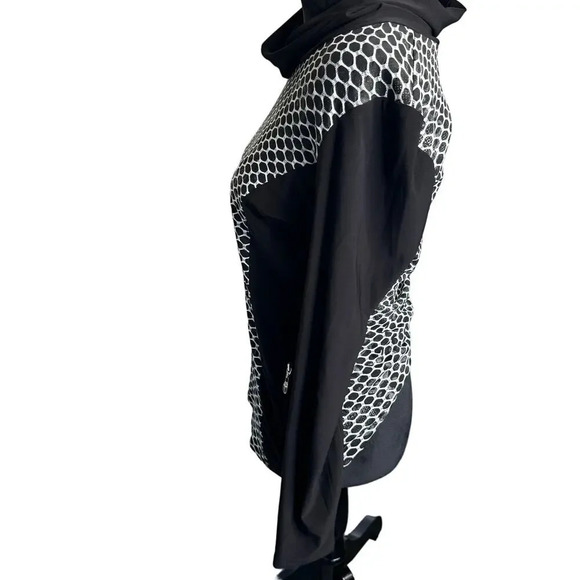 Frank Lyman Fishnet Cowl Neck Pullover - Picture 6 of 9